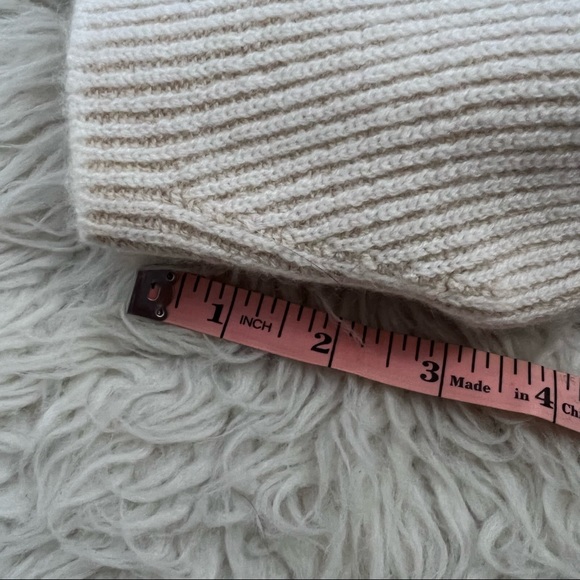 Madhappy Cashmere Shorts - Picture 7 of 8